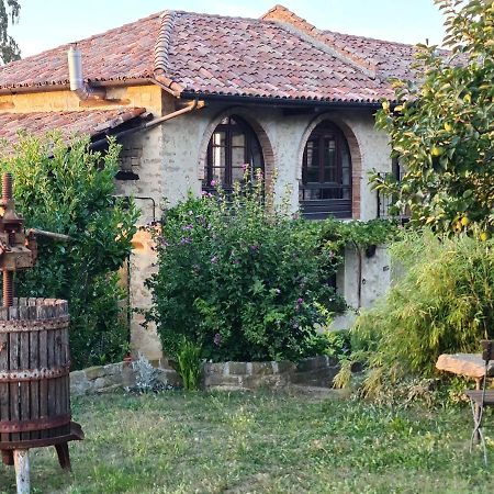 Bed and Breakfast Cascina Il Sogno Cossano Belbo Exterior foto