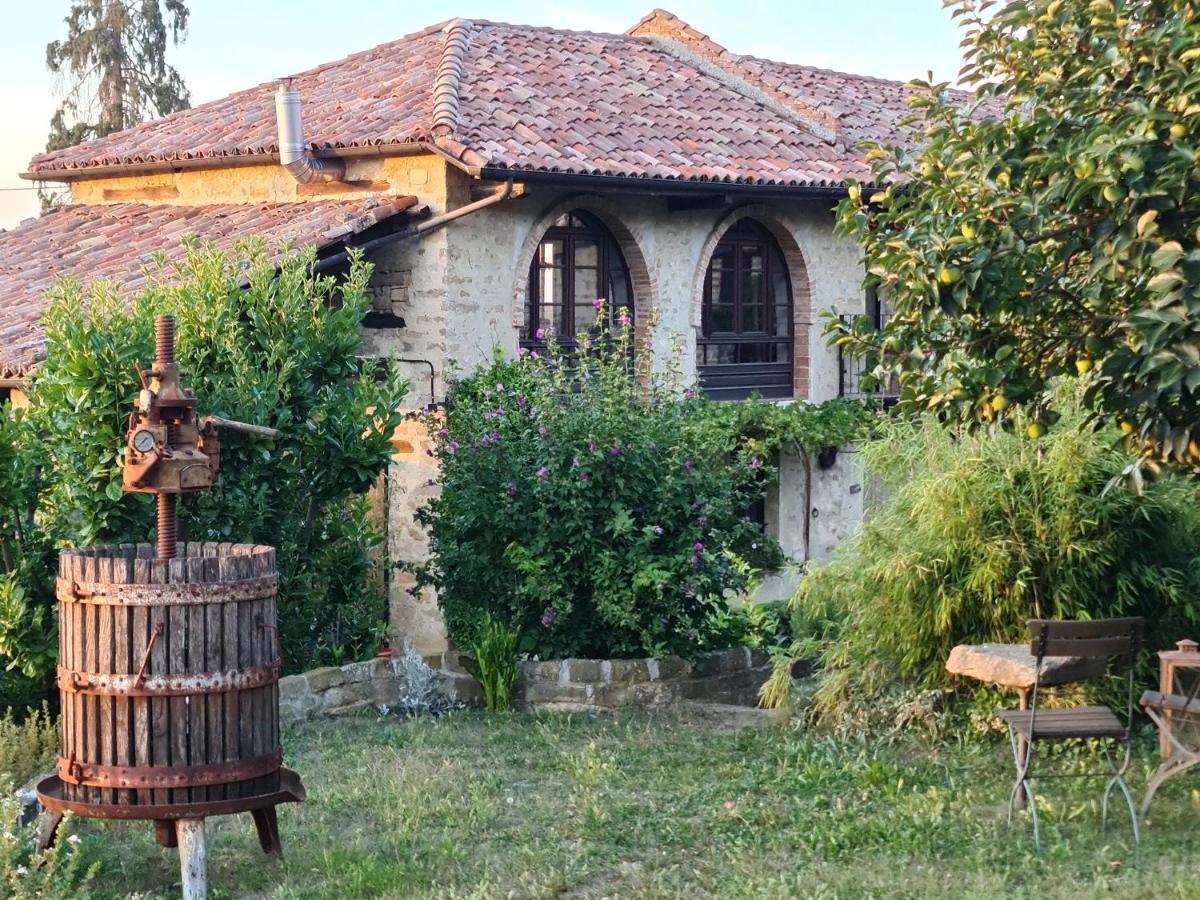 Bed and Breakfast Cascina Il Sogno Cossano Belbo Exterior foto